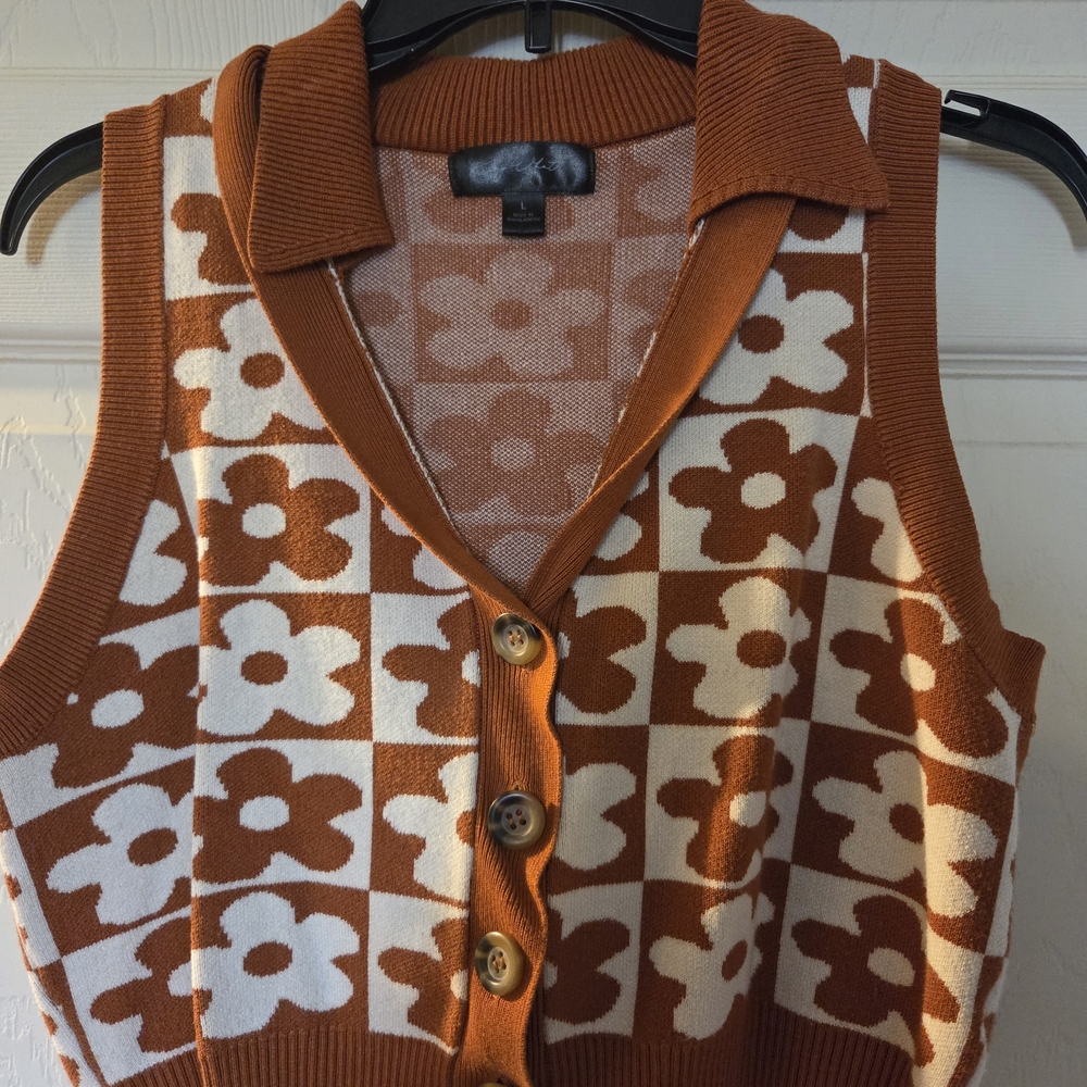 Women's Say What? Brown and White Floral V-Neck Sweater Vest Size L